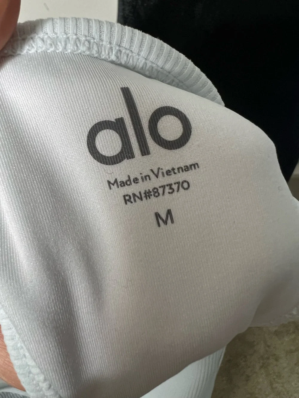 ALO Yoga White Cropped V-Neck Tank